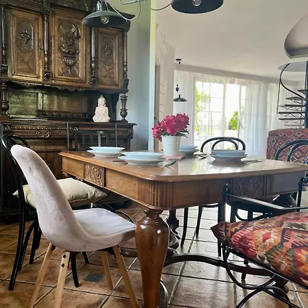 וילה Caterina ז'שוב